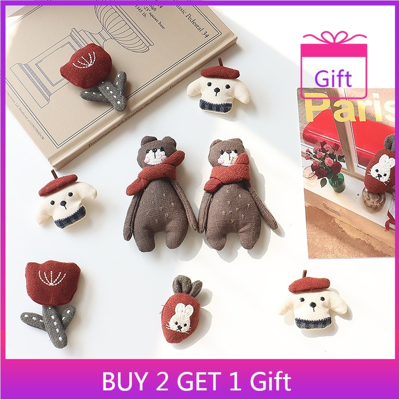 Bunny Brooch Red Scarf Bear Tu - Tuxedo Lapel Pin recension och pris