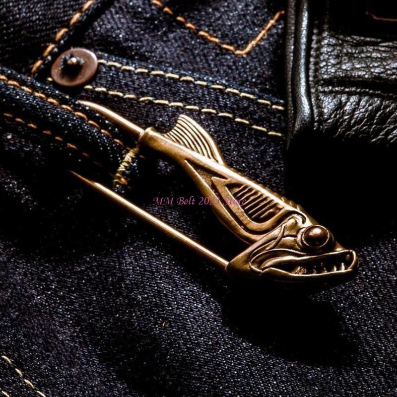 49ME Delicate Fish Head Inspir - Tuxedo Lapel Pin recension och pris